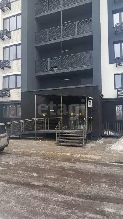 2-к кв. Саратовская область, Энгельс Полтавская ул., 6А (69.2 м) - Фото 1