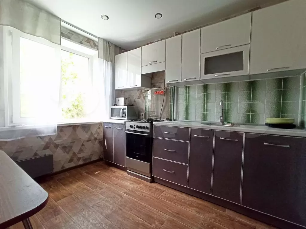 2-к. квартира, 50 м, 3/10 эт. - Фото 0