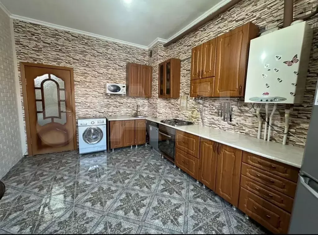 2-к. квартира, 50 м, 1/6 эт. - Фото 1