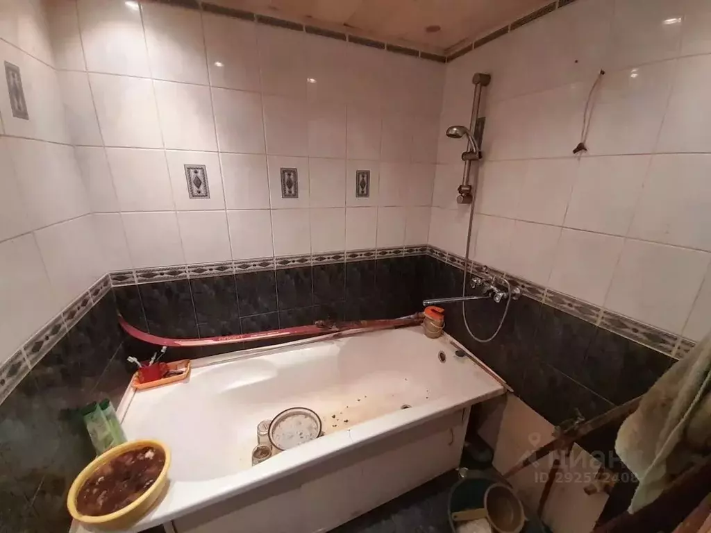 3-к кв. Новгородская область, Новгородский район, Савинское с/пос, д. ... - Фото 2