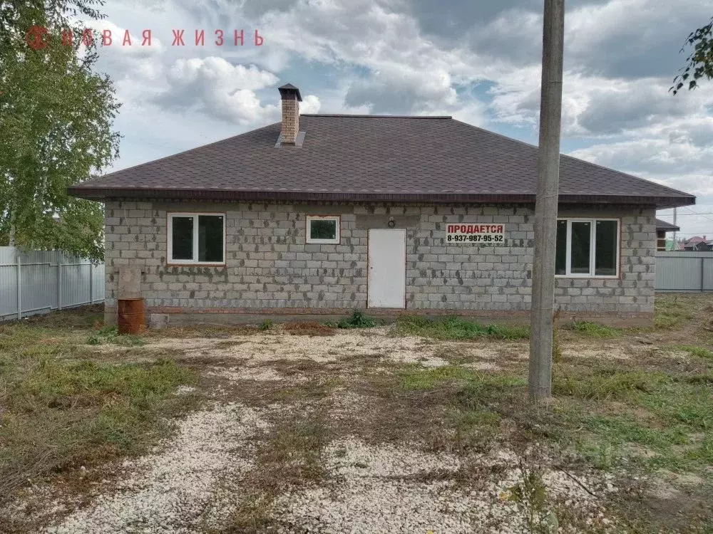 Дом в Самарская область, Волжский район, Лопатино с/пос, пос. ... - Фото 1