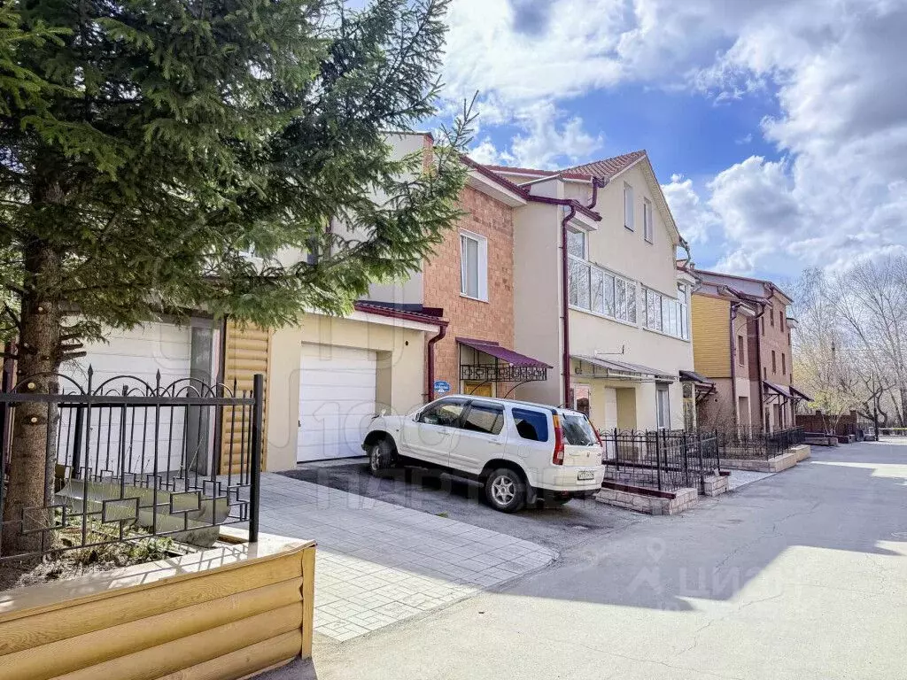 4-к кв. Иркутская область, Иркутск ул. Безбокова, 32/4 (281.8 м) - Фото 1