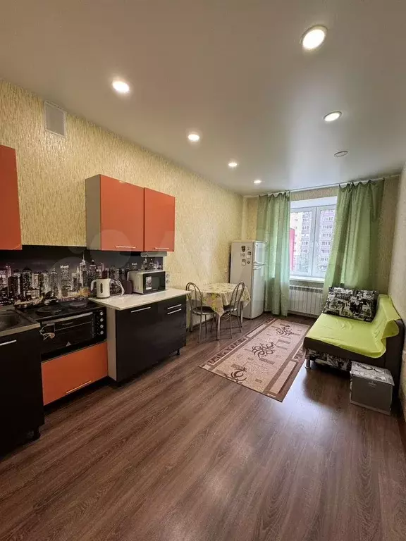 1-к. квартира, 40 м, 3/14 эт. - Фото 0