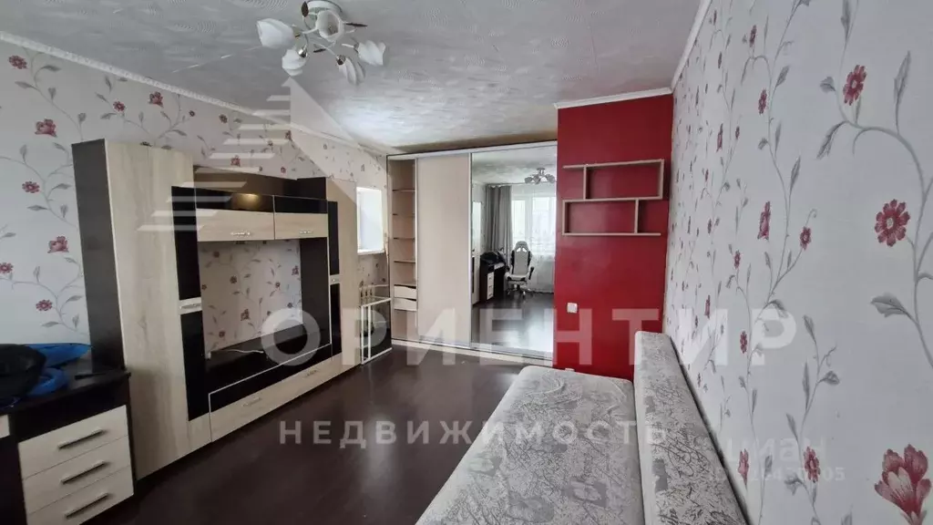 1-к кв. Свердловская область, Екатеринбург ул. Токарей, 50к2 (27.3 м) - Фото 1