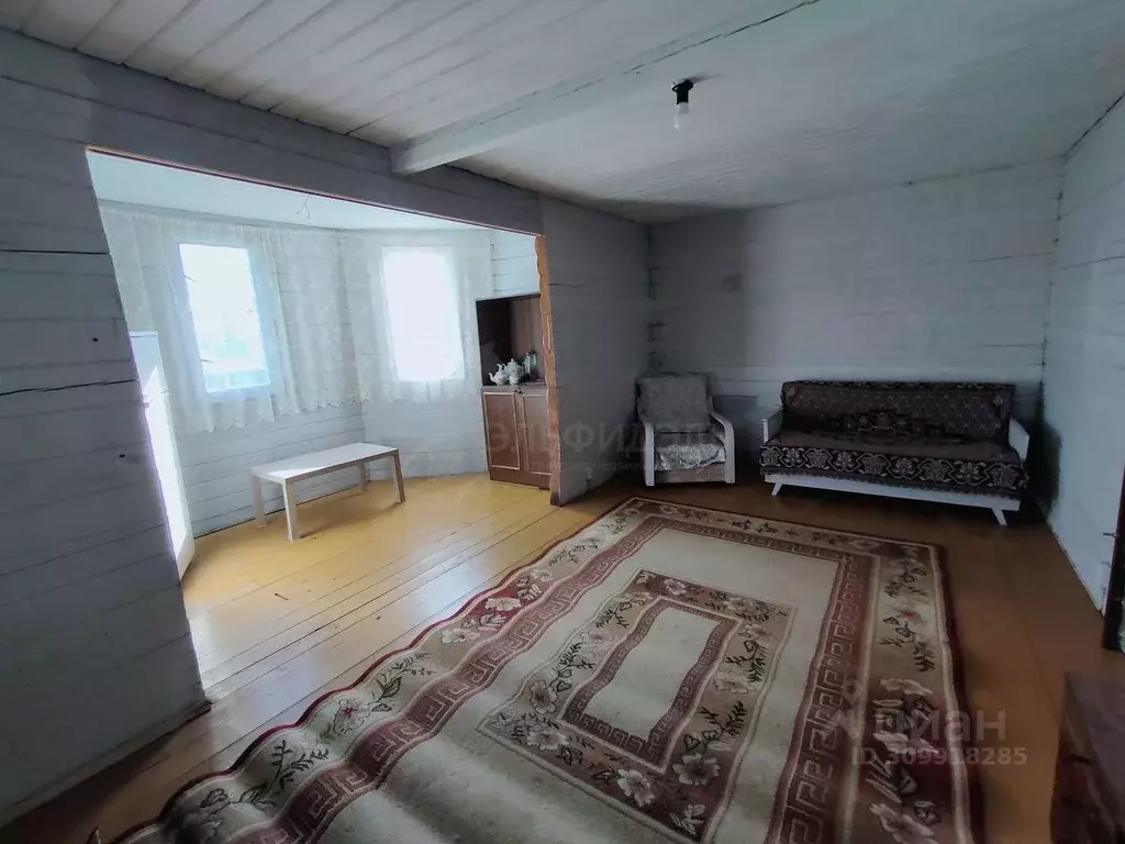 Дом в Новгородская область, Новгородский район, Ракомское с/пос, д. ... - Фото 1