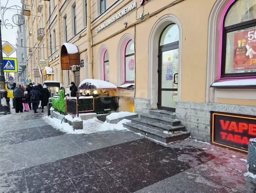 Торговая площадь в Санкт-Петербург Кирочная ул., 17 (8 м) - Фото 2