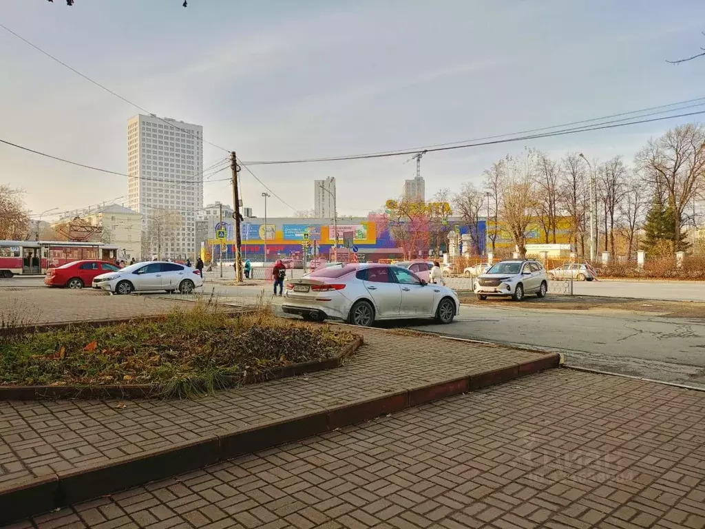 Офис в Свердловская область, Екатеринбург ул. Машиностроителей, 29 (34 ... - Фото 1