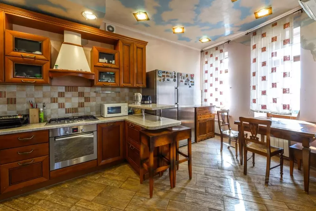 3-к кв. Татарстан, Казань ул. Тельмана, 23 (193.8 м) - Фото 0