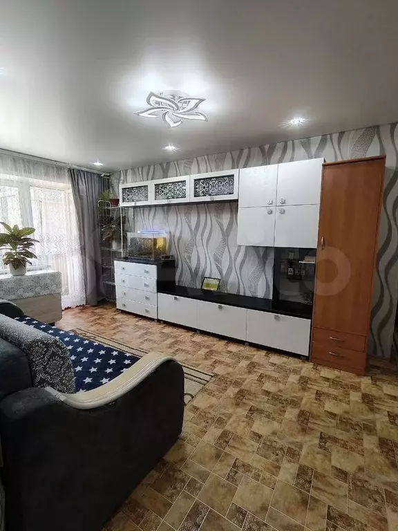 3-к. квартира, 55,2 м, 3/3 эт. - Фото 0