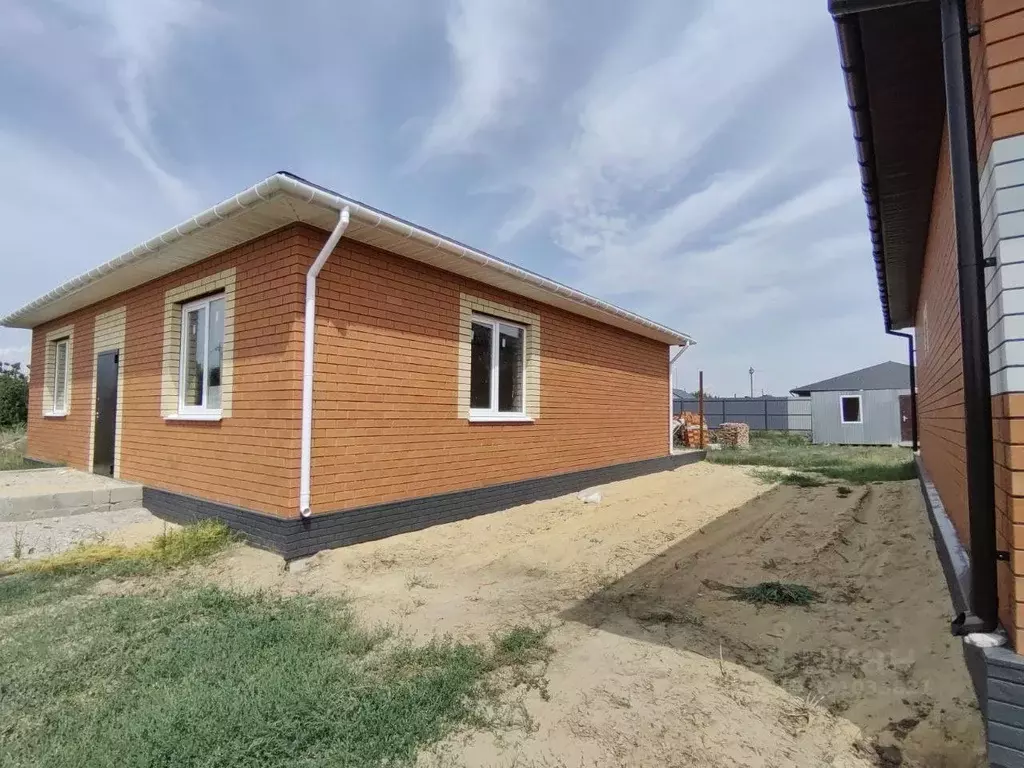 Дом в Волгоградская область, Среднеахтубинский район, Фрунзенское ... - Фото 2