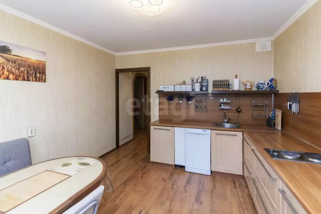 2-к кв. Тюменская область, Тюмень ул. Пермякова, 82к1 (66.8 м) - Фото 0