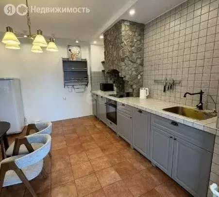 3-комнатная квартира: деревня Кисловка, микрорайон Северный, улица ... - Фото 2