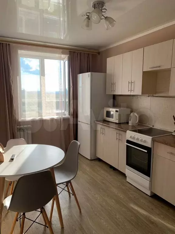 1-к. квартира, 40 м, 8/10 эт. - Фото 1