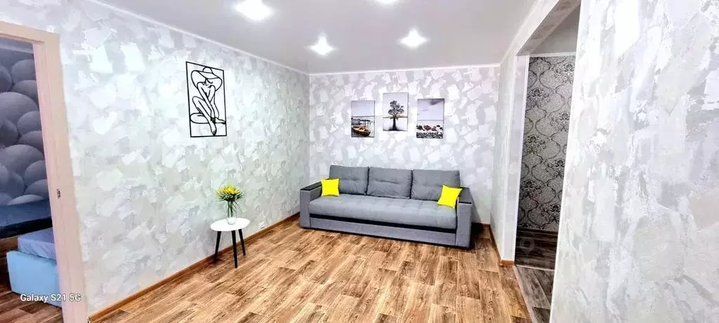 2-к кв. Красноярский край, Канск ул. Куйбышева, 12 (48.0 м) - Фото 0