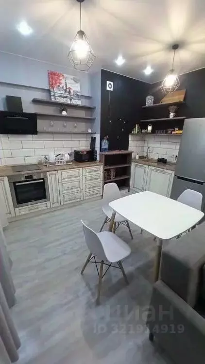 1-к кв. Иркутская область, Иркутск ул. Ядринцева, 33 (56.1 м) - Фото 1