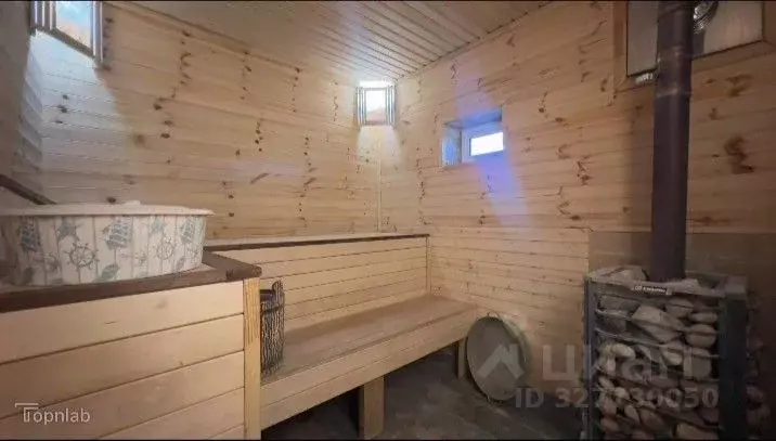 Дом в Ростовская область, Мясниковский район, Краснокрымское с/пос, с. ... - Фото 1