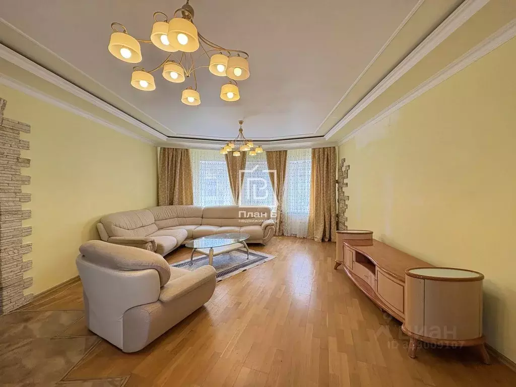 3-к кв. Калужская область, Калуга ул. Суворова, 44 (121.4 м) - Фото 0