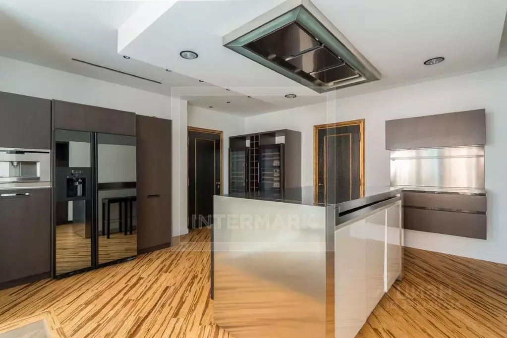 5-к кв. Москва ул. Климашкина, 17С2 (300.0 м) - Фото 2