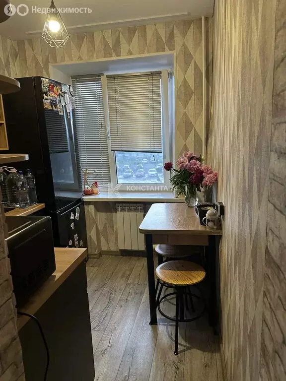 2-комнатная квартира: Челябинск, улица Дзержинского, 125 (43.9 м) - Фото 1