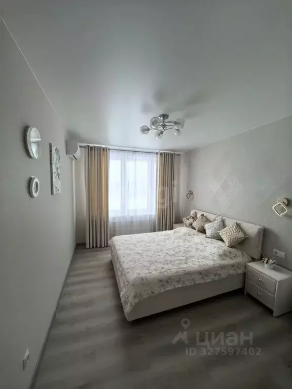 3-к кв. Тюменская область, Тюмень ул. Анатолия Клиндюка, 3 (81.2 м) - Фото 1