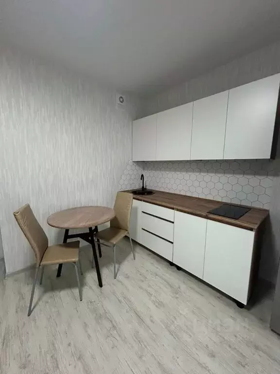 Студия Челябинская область, Челябинск ул. Маршала Чуйкова, 30 (24.2 м) - Фото 1