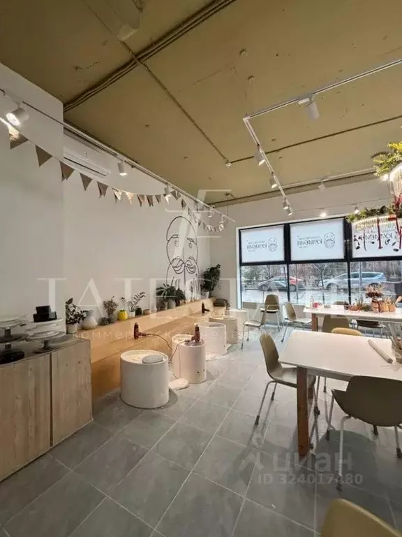 Торговая площадь в Татарстан, Казань ул. Николая Столбова, 1/3 (127 м) - Фото 1