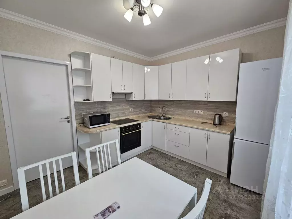 2-к кв. Москва ул. Татьянин Парк, 14к2 (77.0 м) - Фото 0
