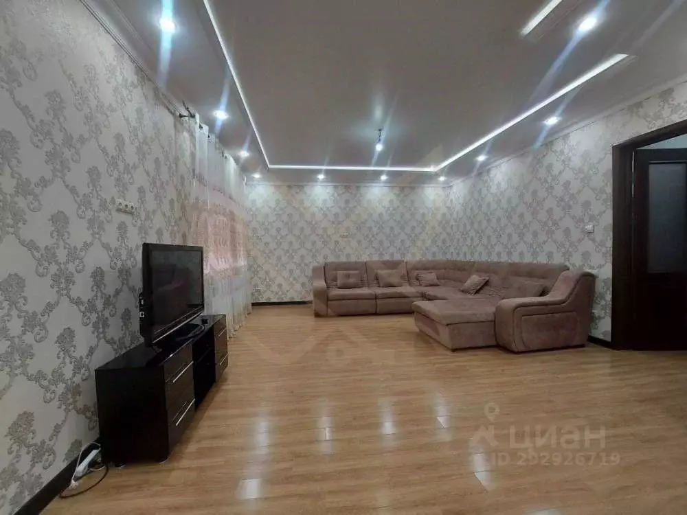 Дом в Ставропольский край, Пятигорск ул. Нежнова, 53 (200 м) - Фото 0