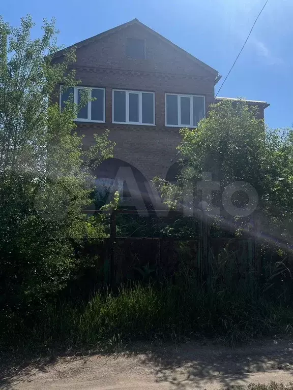 Дом 300 м на участке 6 сот. - Фото 0