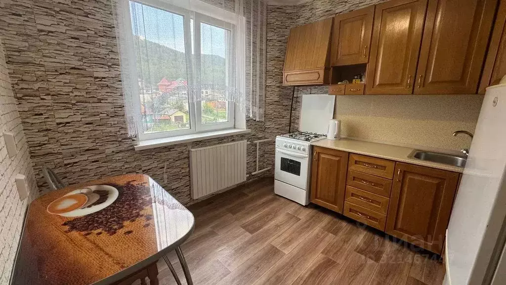 2-к кв. Челябинская область, Миасс ул. 8 Марта, 147 (55.0 м) - Фото 1