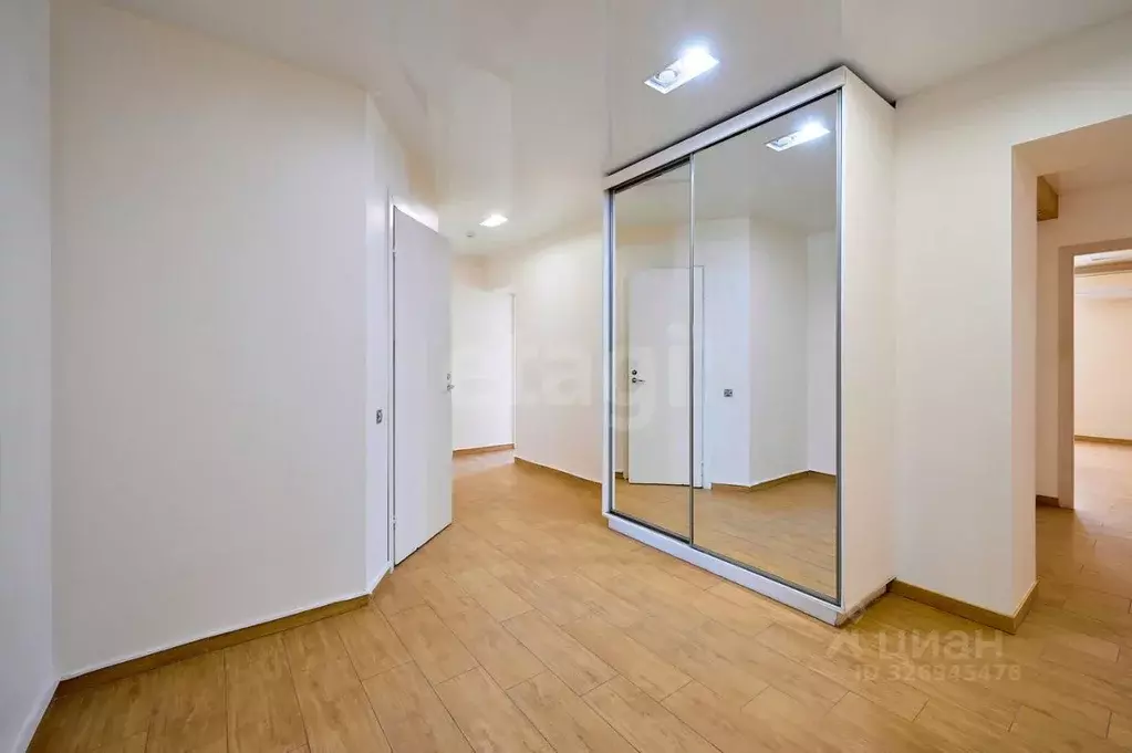 Помещение свободного назначения в Псковская область, Псков ул. Розы ... - Фото 1