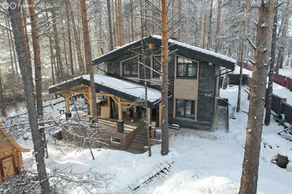 Дом в Емельяновский район, Мининский сельсовет, садоводческое ... - Фото 0