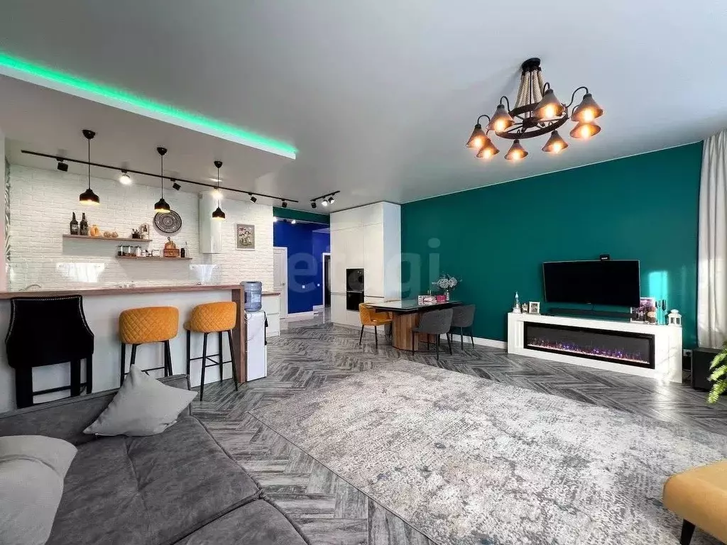 Дом в Ханты-Мансийский АО, Нягань ул. Быстрицкого, 7 (236 м) - Фото 1