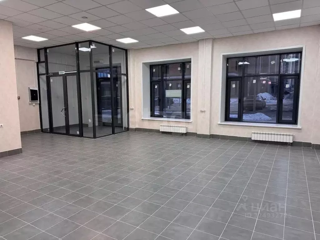 Помещение свободного назначения в Красноярский край, Красноярск ул. ... - Фото 1