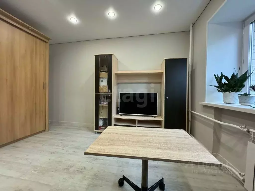 Комната Тюменская область, Тюмень ул. Декабристов, 148 (25.8 м) - Фото 1