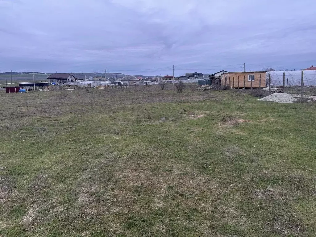 Участок в Крым, Бахчисарайский район, Железнодорожненское с/пос, с. ... - Фото 1