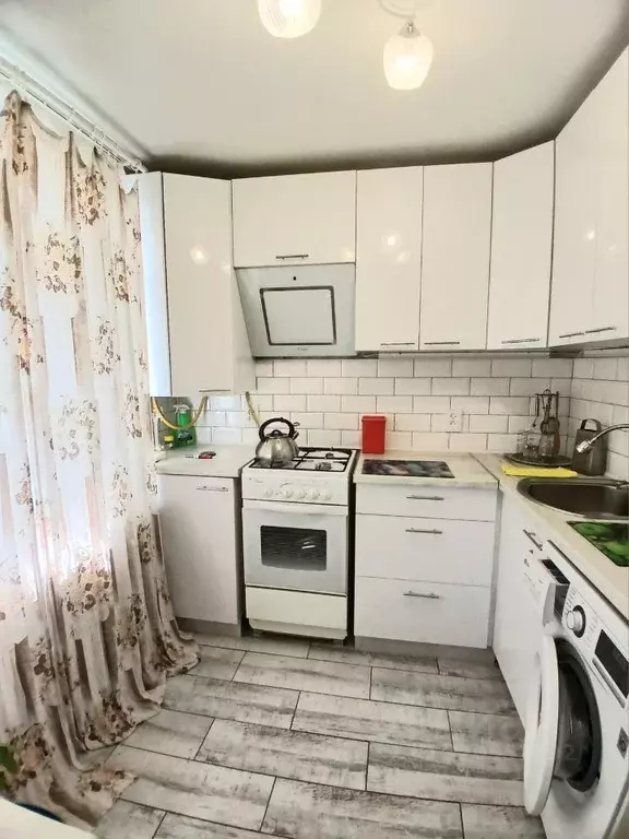 2-к кв. Татарстан, Зеленодольск ул. Энгельса, 36 (46.0 м) - Фото 0