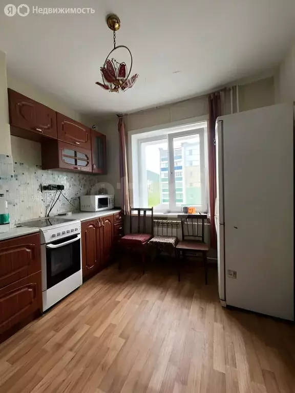 3-комнатная квартира: Макаров, Ленинградская улица, 14 (67.6 м) - Фото 1