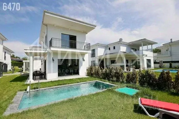 Дом в Краснодарский край, Сириус пгт ул. Попова (220 м) - Фото 0