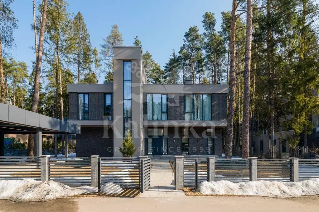 Дом в Московская область, Одинцовский городской округ, д. Маслово  ... - Фото 1