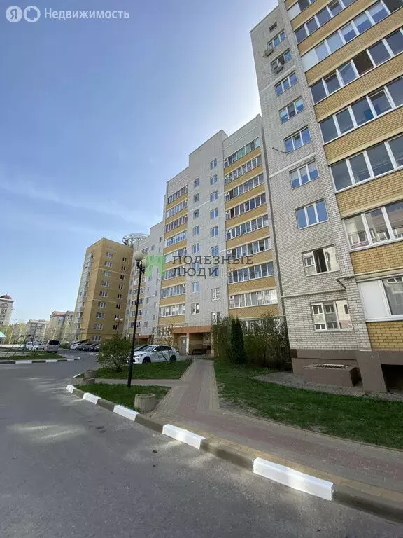 3-комнатная квартира: Белгород, Почтовая улица, 52 (68 м) - Фото 0