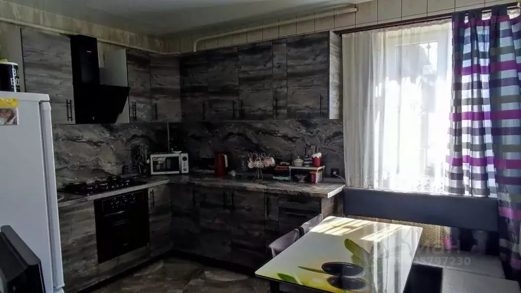 Дом в Краснодарский край, Краснодар проезд 1-й Теплый, 8 (181 м) - Фото 2