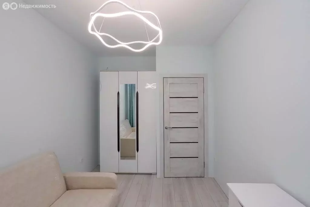 3-комнатная квартира: Иркутский муниципальный округ, рабочий посёлок ... - Фото 1