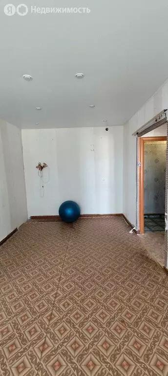 2-комнатная квартира: Кировград, Кировградская улица, 38 (42.6 м) - Фото 2