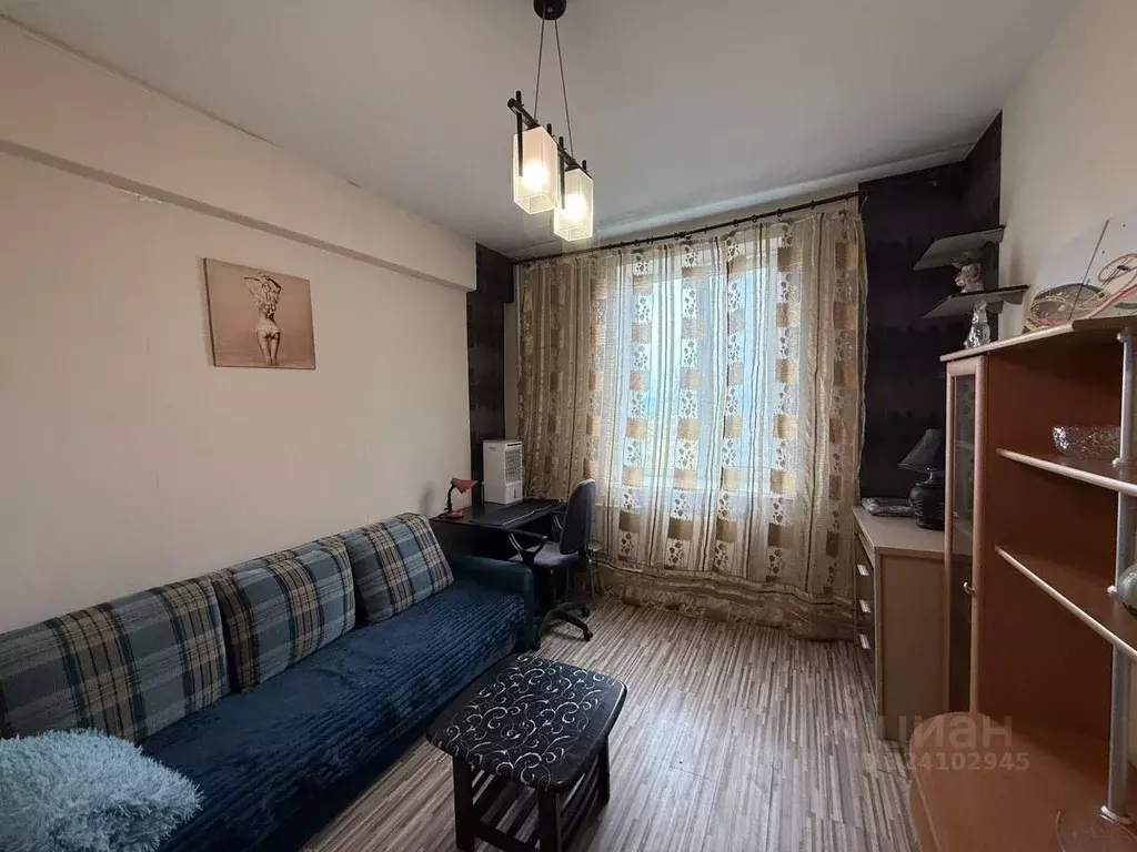 Студия Приморский край, Владивосток Партизанский просп., 12А (18.0 м) - Фото 1