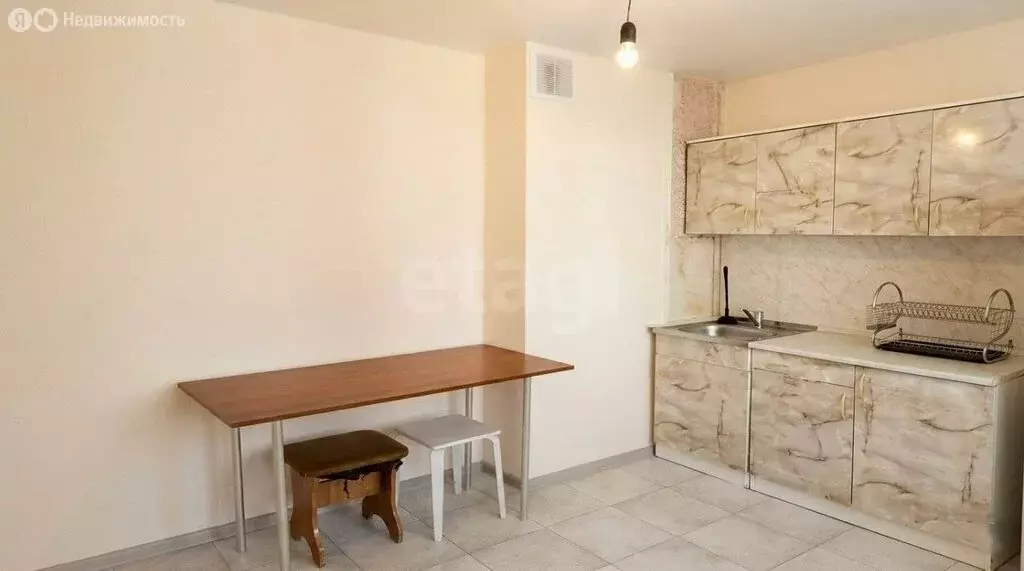 2-комнатная квартира: Шебекино, Парковая улица, 12 (58 м) - Фото 1