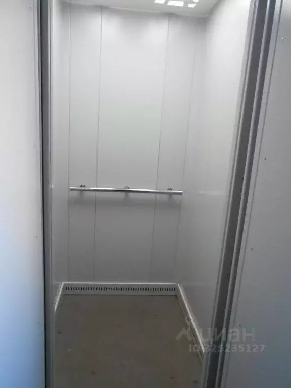 Комната Челябинская область, Челябинск ул. Труда, 28 (11.7 м) - Фото 2