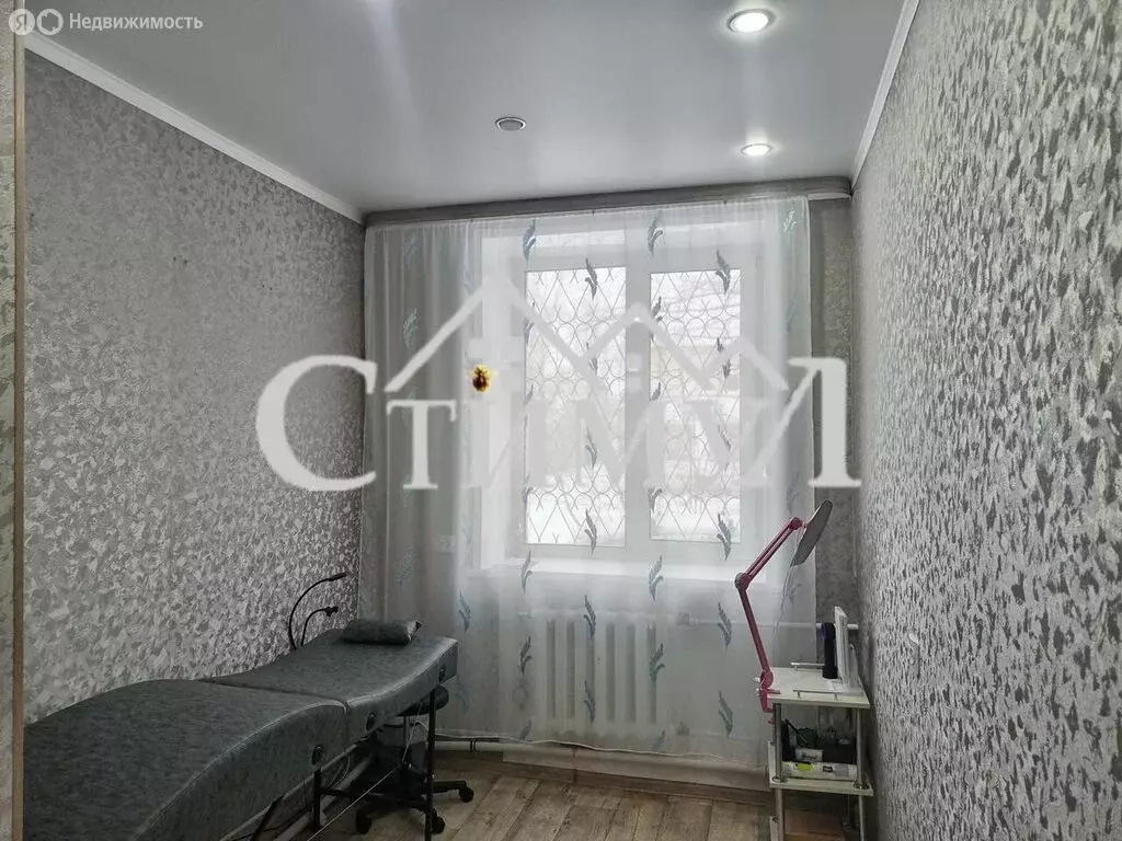 Квартира-студия: Сорск, улица Кирова, 7 (48.7 м) - Фото 2