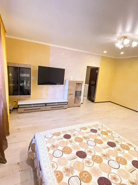 1-к кв. Калининградская область, Калининград Юбилейная ул., 6 (53.0 м) - Фото 2