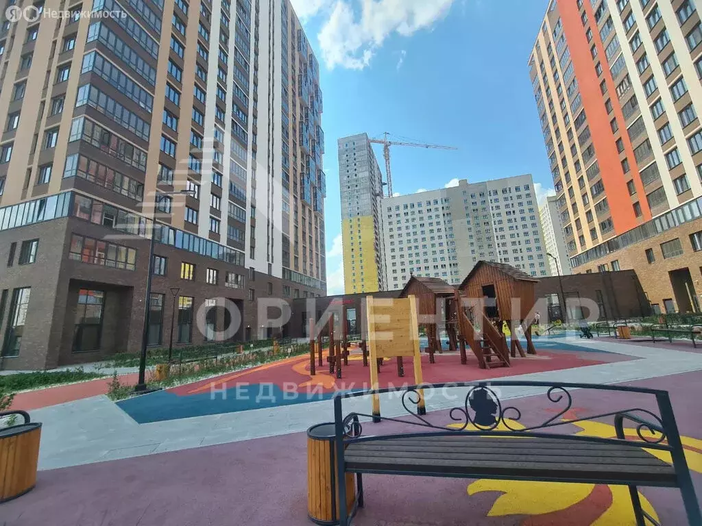 Квартира-студия: Екатеринбург, улица Академика Ландау, 32 (28.5 м) - Фото 0